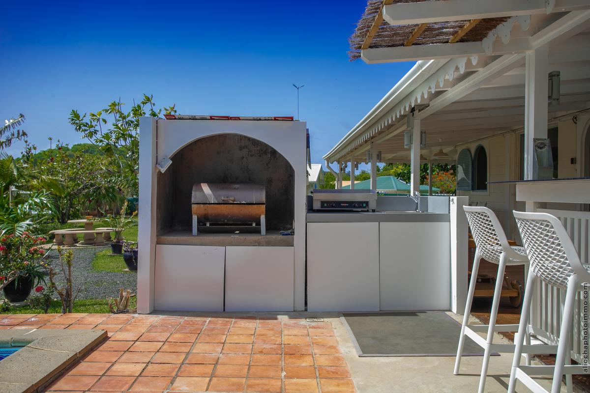 9 Location-villa-Martinique_Terrasse cuisine extérieur